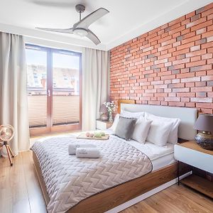 Flatbook - City Center Spa Apartments Motlawa
